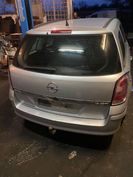 Opel astra H / Опел Астра на части