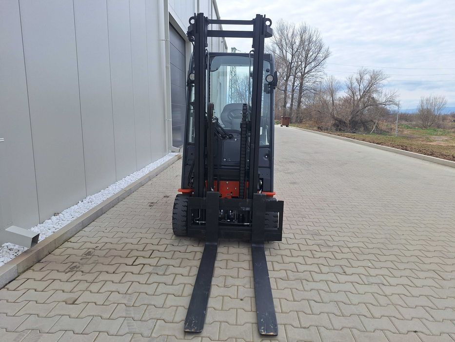 Електрокар Toyota 8FBE16T Дуплекс мачта със свободен ход - 3 300 мм