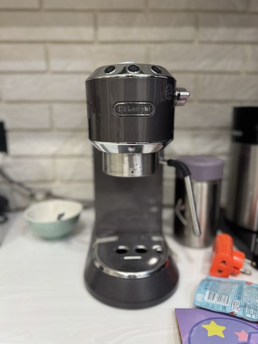 Кофеварка Delonghi