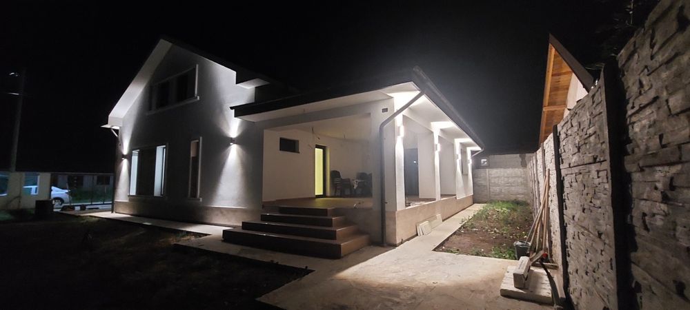 Montaj prize / intrerupatoare / lustre / aplice/parchet / corpuri ilum