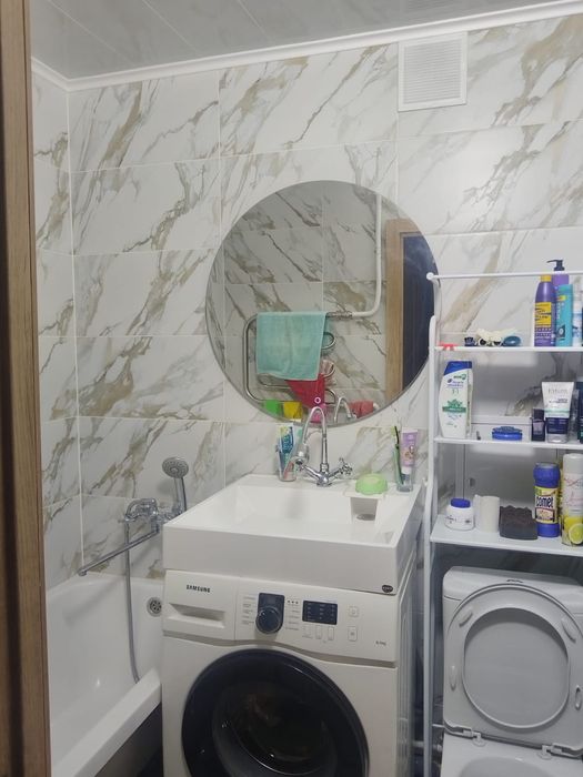 Продам двушку. С ремонтом.