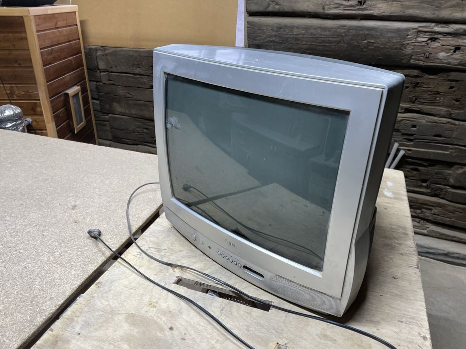 Продам телевизор бу сатамын