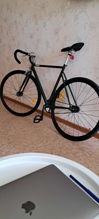 Фирменный велосипед продам  торг не интересует