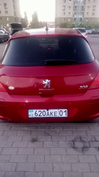 Продам срочно Пежо 308