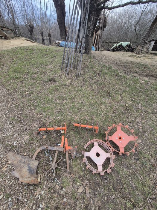 Set roți,freze pentru motocultor ruris 13 cai și plug mod +coarnele