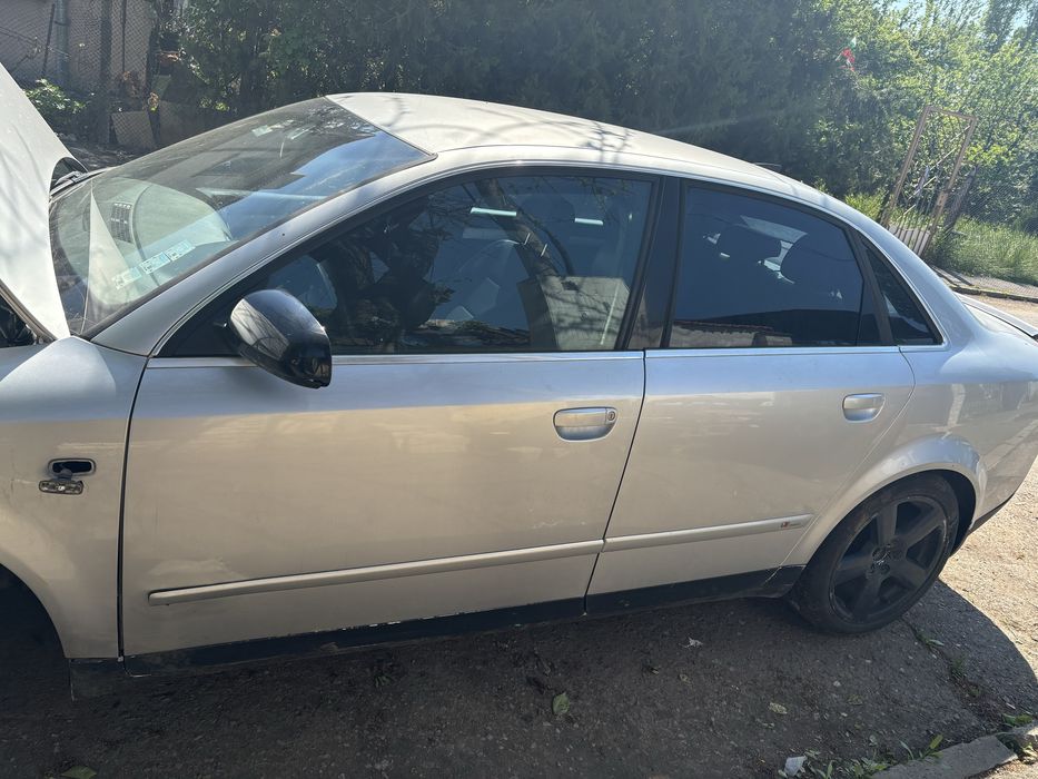 Продавам ауди а4 б6 на части