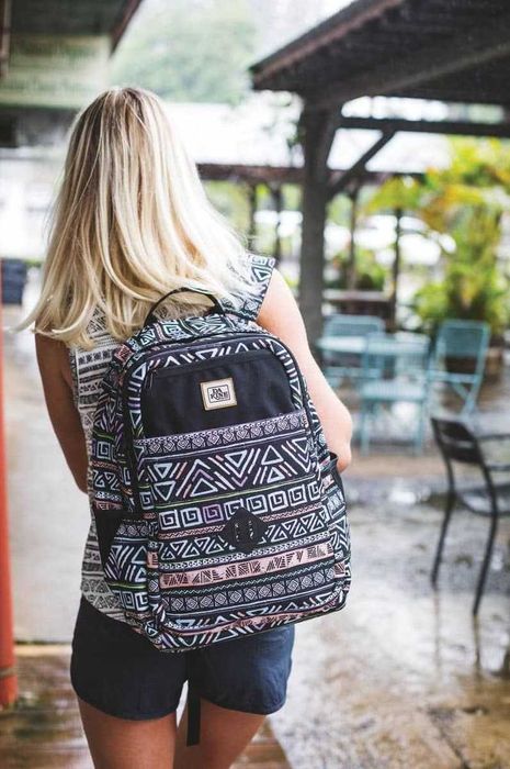 NOU! Rucsac + geanta termoizolanta DAKINE Evelyn 26L