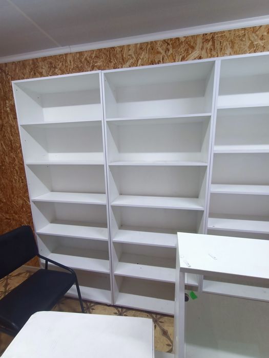 Продам витрину б/у