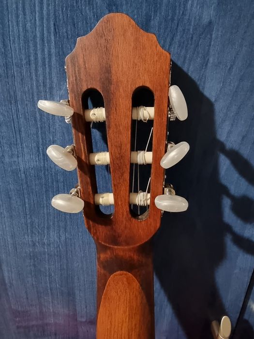 Chitara clasica Cort