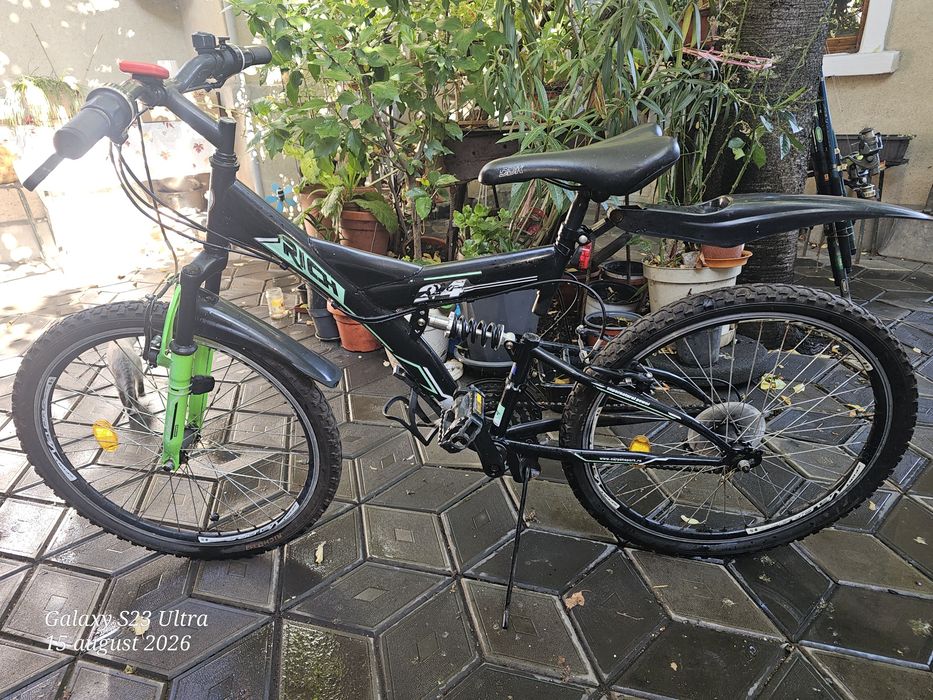 Bicicleta 24" copii 13 - 16ani, max.90kg
