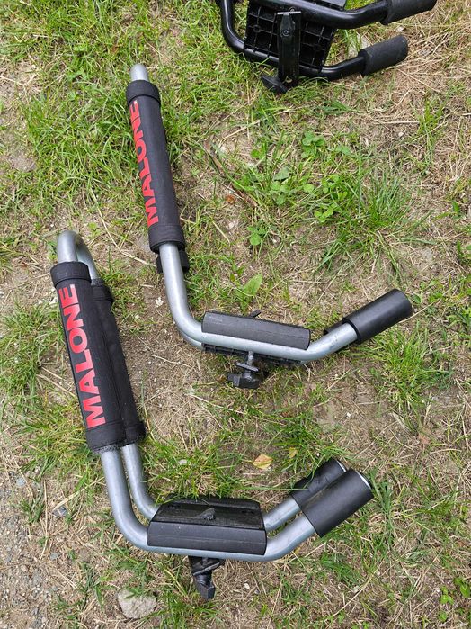 Стойки за каяци на кола