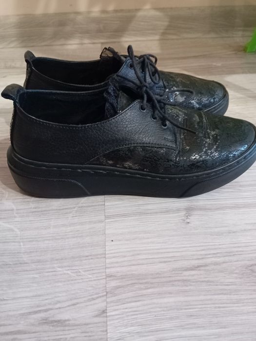 Дамски обувки естествена кожа