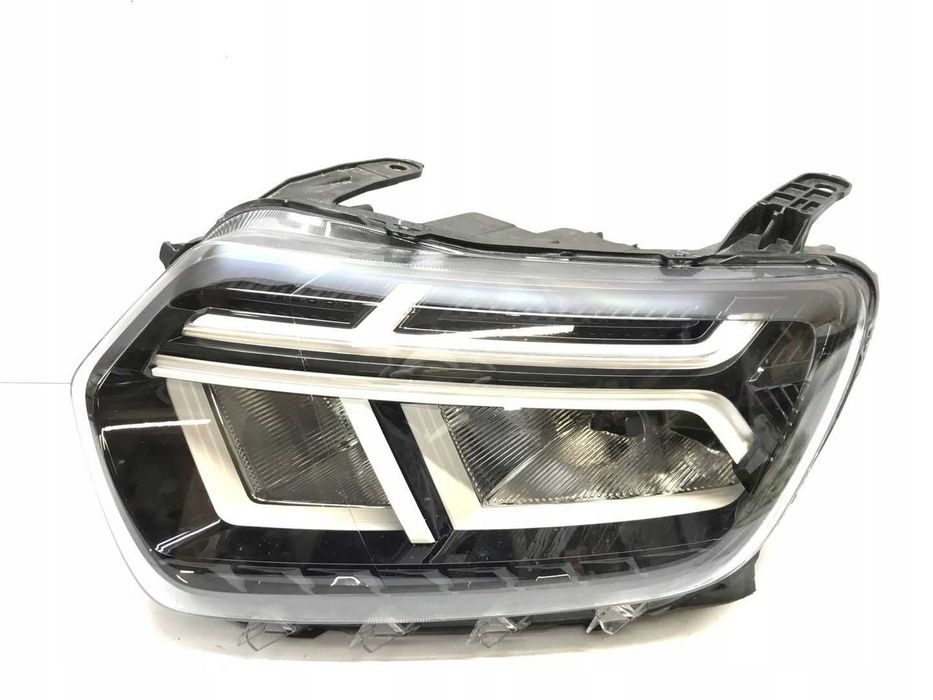 Far Stanga Far dreapta Dacia Duster 2022 2023 2024