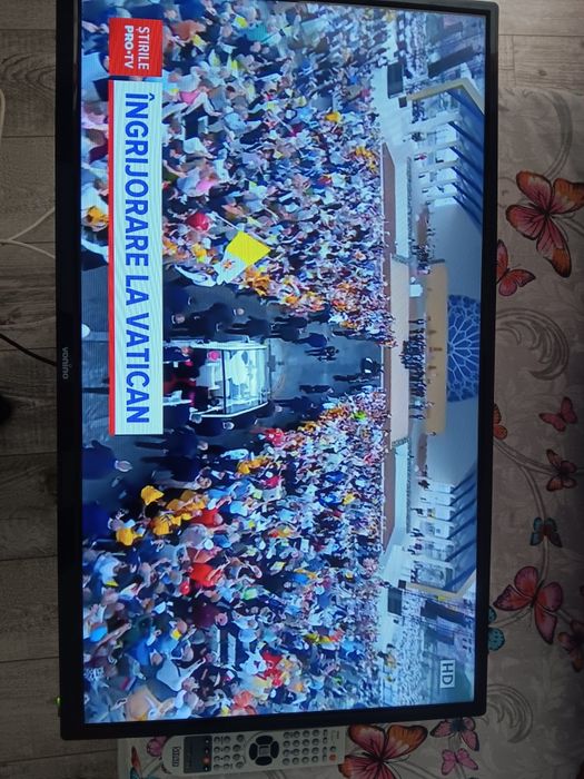 Televizor LED  80 cm.