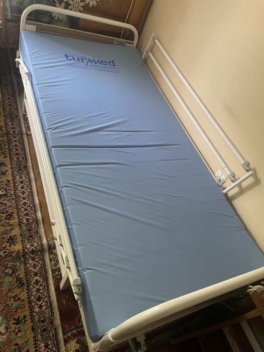 Vand pat de spital mecanic