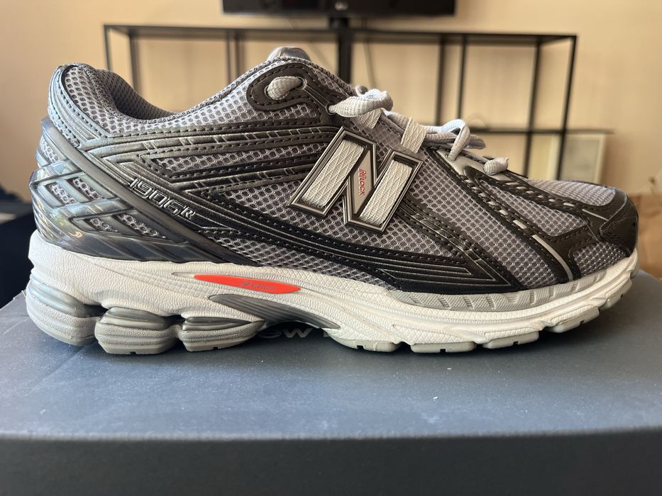New Balance 1906