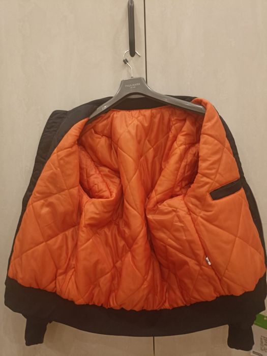 Продам две куртки