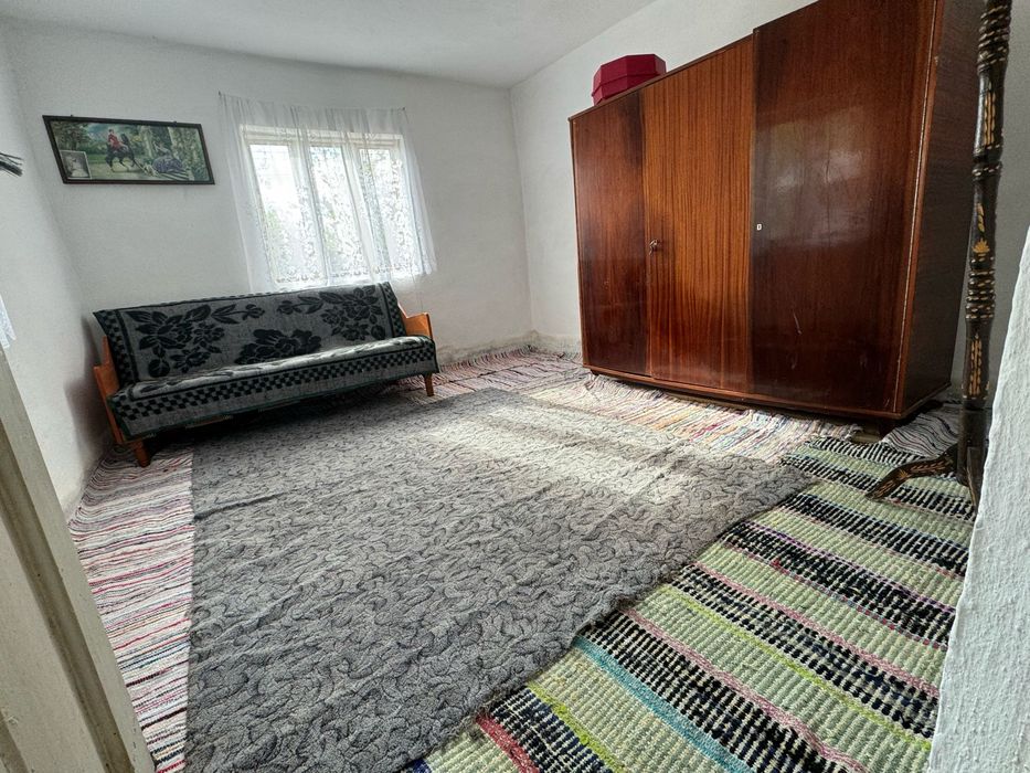 Vand casa in comuna Movila Miresii