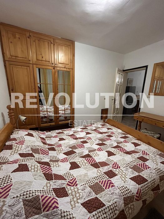 Дава се под наем Тристаен апартамент в Варна, м-т Траката - 65 кв.м за 500 € - Снимка #1