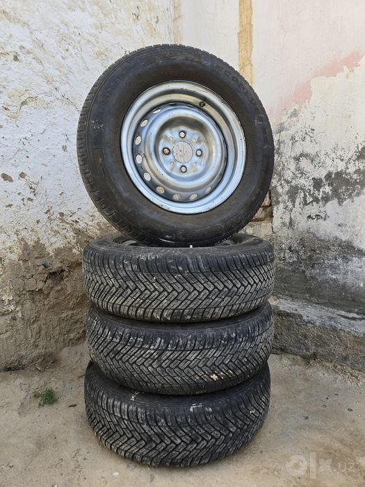 Moshina avto diska va shinalar