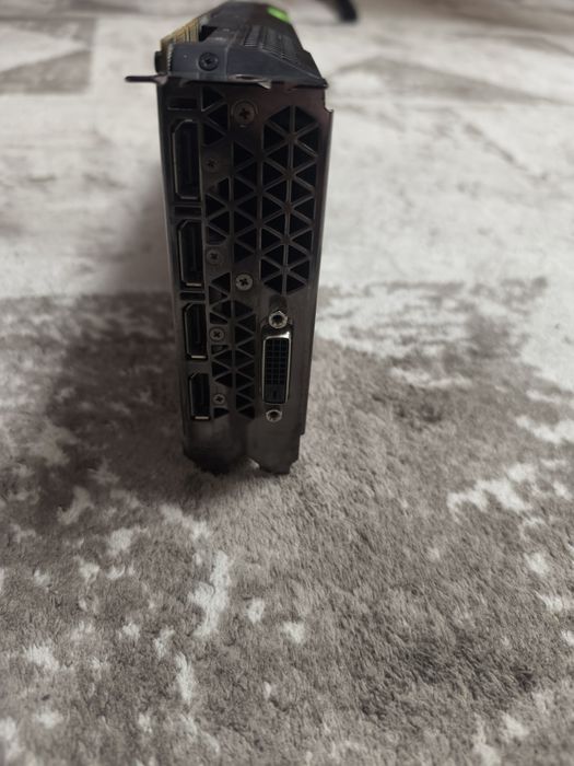 Видеокарта PNY Nvidia Quadro 16Gb