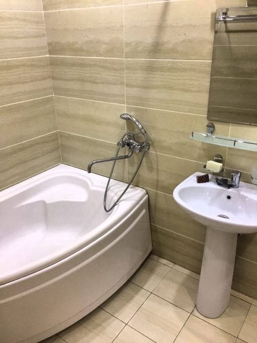 Срочна продается квартера цум ойбек метро