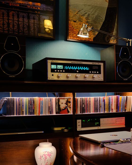 Marantz 2225 с дървена кутия WC-22, кафяв пиано лак, отлично състояние