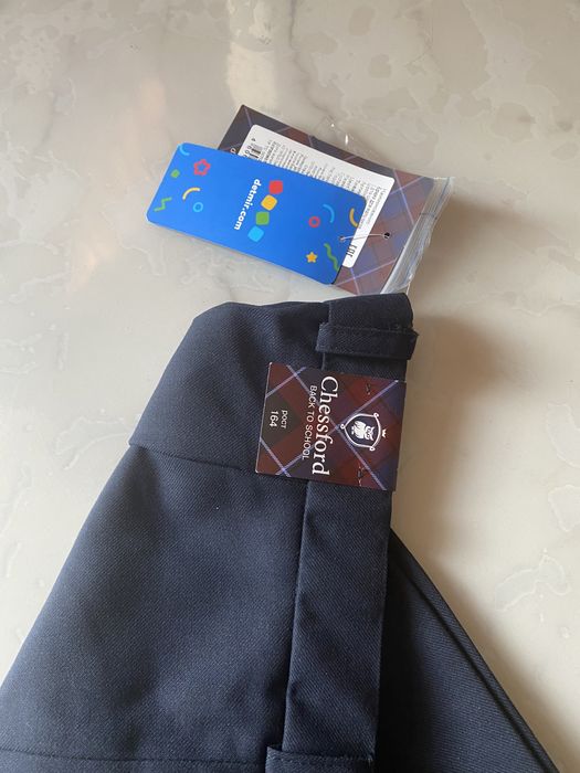 Новые школьные брюки для мальчика 164