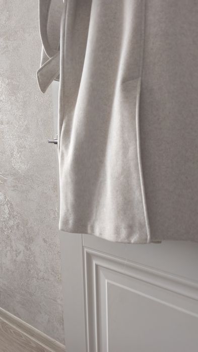 Продам пальто на весну