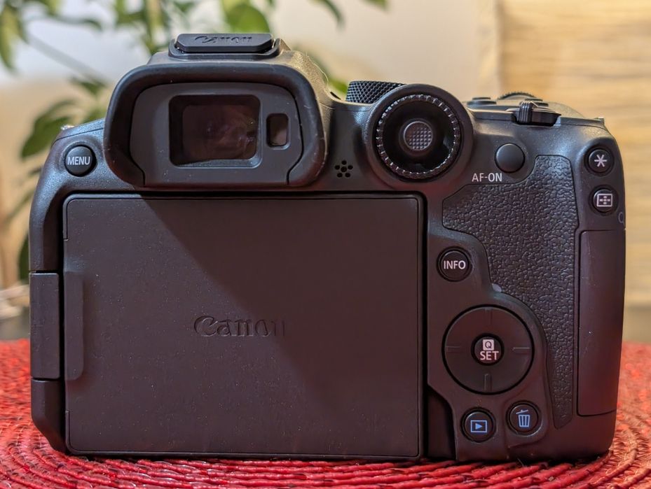 Canon R7 body, nou, 0 cadre