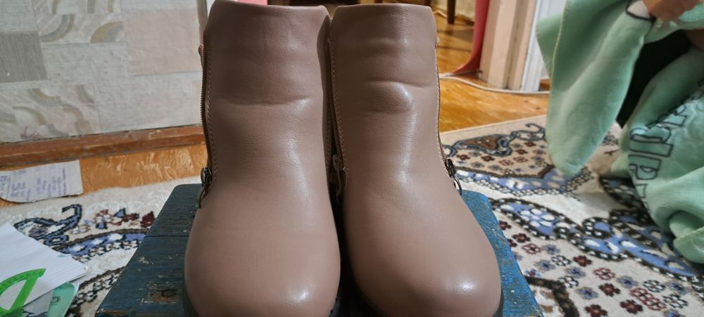 Продам сапоги демисезонные