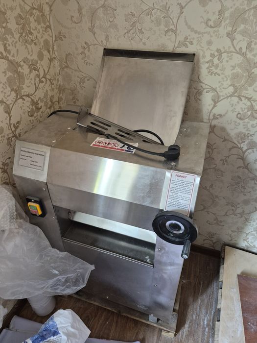 Тестораскатка YP380 (вал 38 см, 2.2 кВт, 220V)