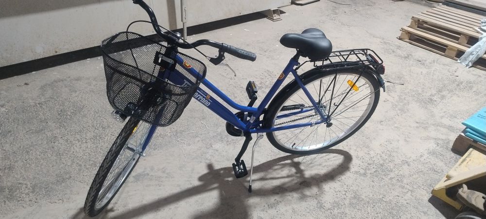Vand 2 biciclete dhs/timisoreana noi