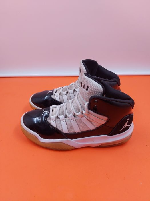 Jordan Max Aura номер 36.5  Оригинални кецове