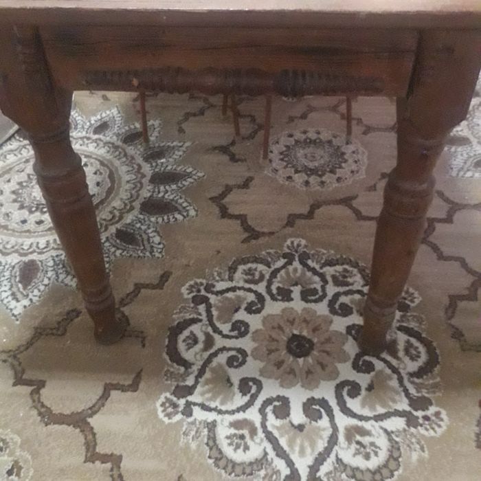 Стол обеденный  большой