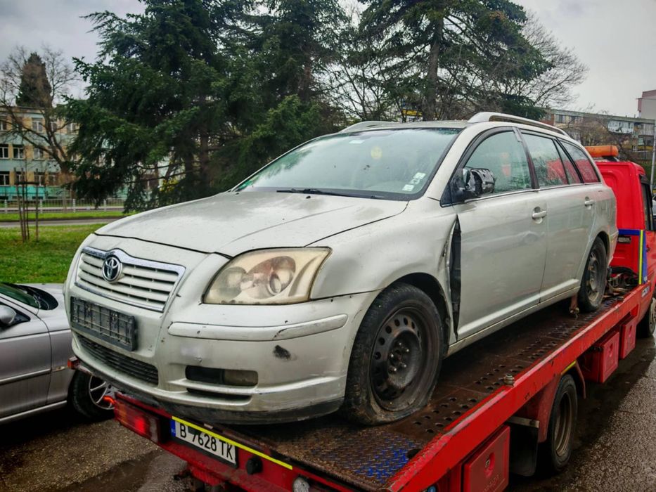 Тойота Авенсис Дикат 177к цяла или на части
