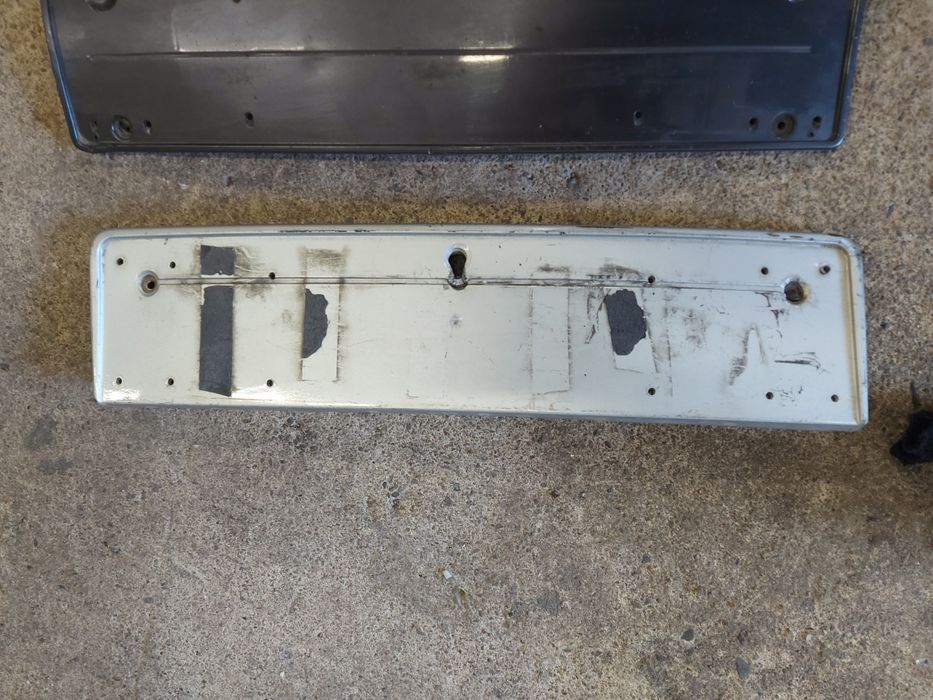 Стойки / държачи / за номер на м-техник брони  е46, е90 , е39