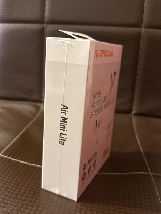 Vând căști air mini lite