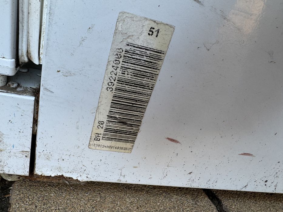 Холодильник indesit