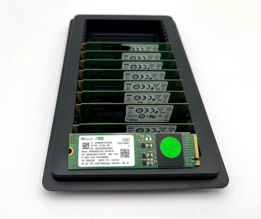 SSD NVMe 256 SKhynix 128gb, WD Intel Sandisk M2 Sata