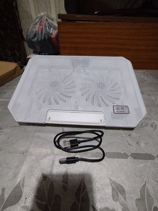 Подставка охлаждения ноутбука