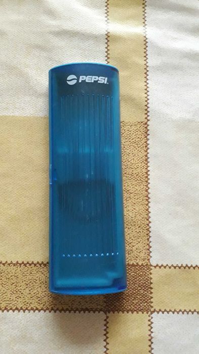 Продава се нов, рекламен моливник на "Pepsi"