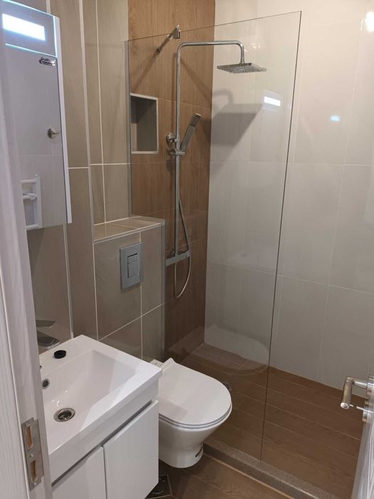 Дава се под наем Тристаен апартамент в София, Изток - 95 кв.м за 1300 € - Снимка #1