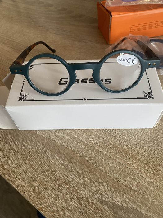Диоптрични очила с  висок клас рамки и лещи в комплект