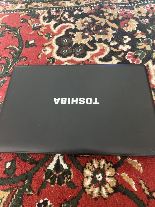Ноутбук toshiba
