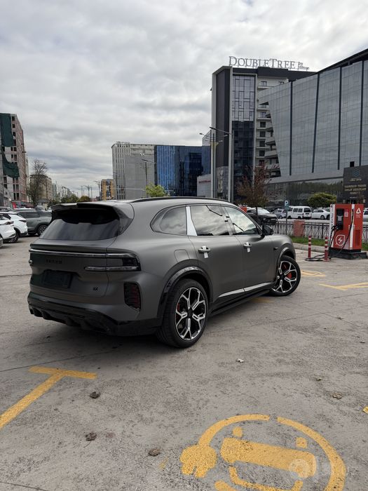 Zeekr 8x shadow edition. AWD 1401 л.с. Perechislenya qisa bo’ladi.