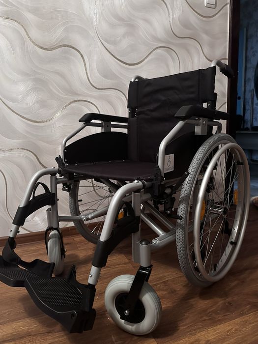 Инвалидная коляска