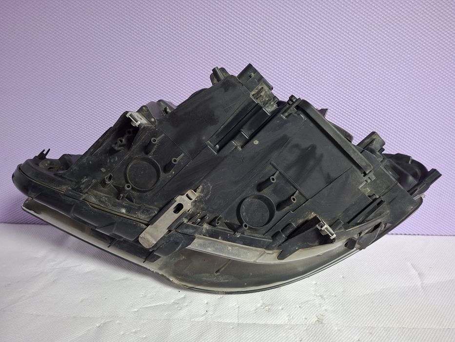Far Dreapta Halogen BMW Seria 5 F10 F11 NFL Europa Original HELLA 7203240