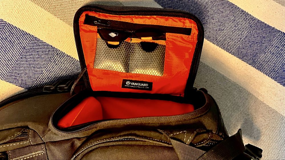 Rucsac foto-video Vanguard