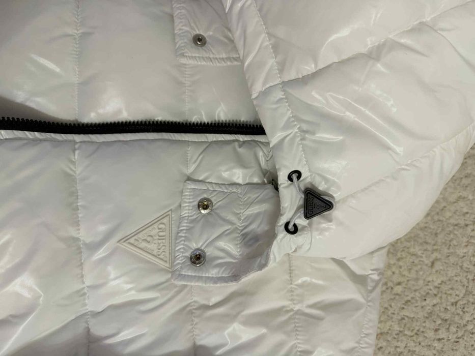 Дамско яке GUESS